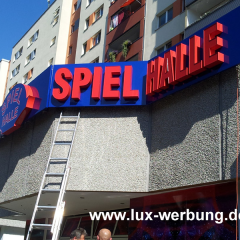 außenwerbung werbetechnik berlin brandenburg werbeanlage 3d profilbuchstaben spielhalle außenwerbung berlin leuchtreklame 