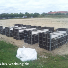 beton für bauschild betonplatten baukonstruktion zement fundament werbeschild betonschale