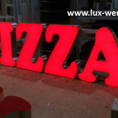 Leuchtreklame Lichtreklame Leuchtwerbung Außenwerbung Leuchtbuchstaben Reliefbuchstaben
Profilbuchstaben 3D LED Einzelbuchstaben LED Dioden Fassadenwerbung Werbetechnik Berlin LED Beleuchtung Metallbuchstaben Plexibuchstaben Acrylbuchstaben Werbeanlagen Werbeträger  Gravurkasten Dibondkasten dekupierte Buchstaben Leuchtkasten Acrylbuchstaben