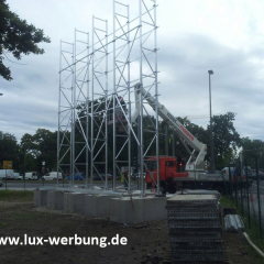 baugründstück berlin adlershöff bauschild werbeschild baustelle beton fundament zement