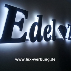 vollacrylbuchstaben Leuchtreklame Lichtreklame Leuchtwerbung Außenwerbung Leuchtbuchstaben Reliefbuchstaben
Profilbuchstaben 3D LED Einzelbuchstaben LED Dioden Fassadenwerbung Werbetechnik Berlin LED Beleuchtung Metallbuchstaben Plexibuchstaben Acrylbuchstaben Werbeanlagen Werbeträger  Gravurkasten Dibondkasten dekupierte Buchstaben Leuchtkasten Acrylbuchstaben