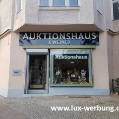 auktionshaus leuchtreklame berlin beleuchtete einzelbuchstaben lichtreklameprofilbuchstaben
 auf dibondhaube außenwerbung leuchtschilder werbeschilder