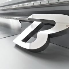 Leuchtreklame Lichtreklame Leuchtwerbung Außenwerbung Leuchtbuchstaben Reliefbuchstaben
Profilbuchstaben 3D LED Einzelbuchstaben LED Dioden Fassadenwerbung Werbetechnik Berlin LED Beleuchtung Metallbuchstaben Plexibuchstaben Acrylbuchstaben Werbeanlagen Werbeträger  Gravurkasten Dibondkasten dekupierte Buchstaben Leuchtkasten Acrylbuchstaben