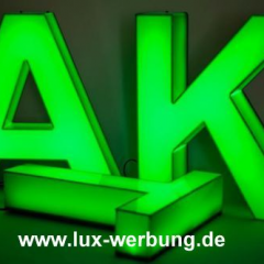 leuchtwerbung Köln lichtreklame 3d  acrylbuchstabe front nd seite beleuchtet außenwerbung berlin 