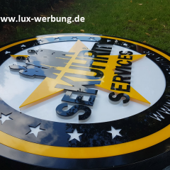 runde ausstecker mit plexibuchstaben leuchtkasten leuchtschild lichtwerbung berlin münchen leuchtwerbung