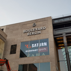 Leuchtreklame Lichtreklame Leuchtwerbung Außenwerbung Leuchtbuchstaben Reliefbuchstaben
Profilbuchstaben 3D LED Einzelbuchstaben LED Dioden Fassadenwerbung Werbetechnik Berlin LED Beleuchtung Metallbuchstaben Plexibuchstaben Acrylbuchstaben Werbeanlagen Werbeträger  Gravurkasten Dibondkasten dekupierte Buchstaben Leuchtkasten Acrylbuchstaben