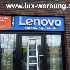 lichtreklame schriftzüg berlin LENOVO leuchtwerbung, brandenburg, außenreklame beleuchtete werbung 